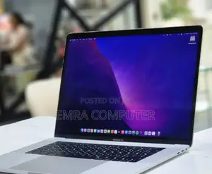 New Laptop Apple MacBook Pro 2017 16GB Intel Core I7 SSD 512GB