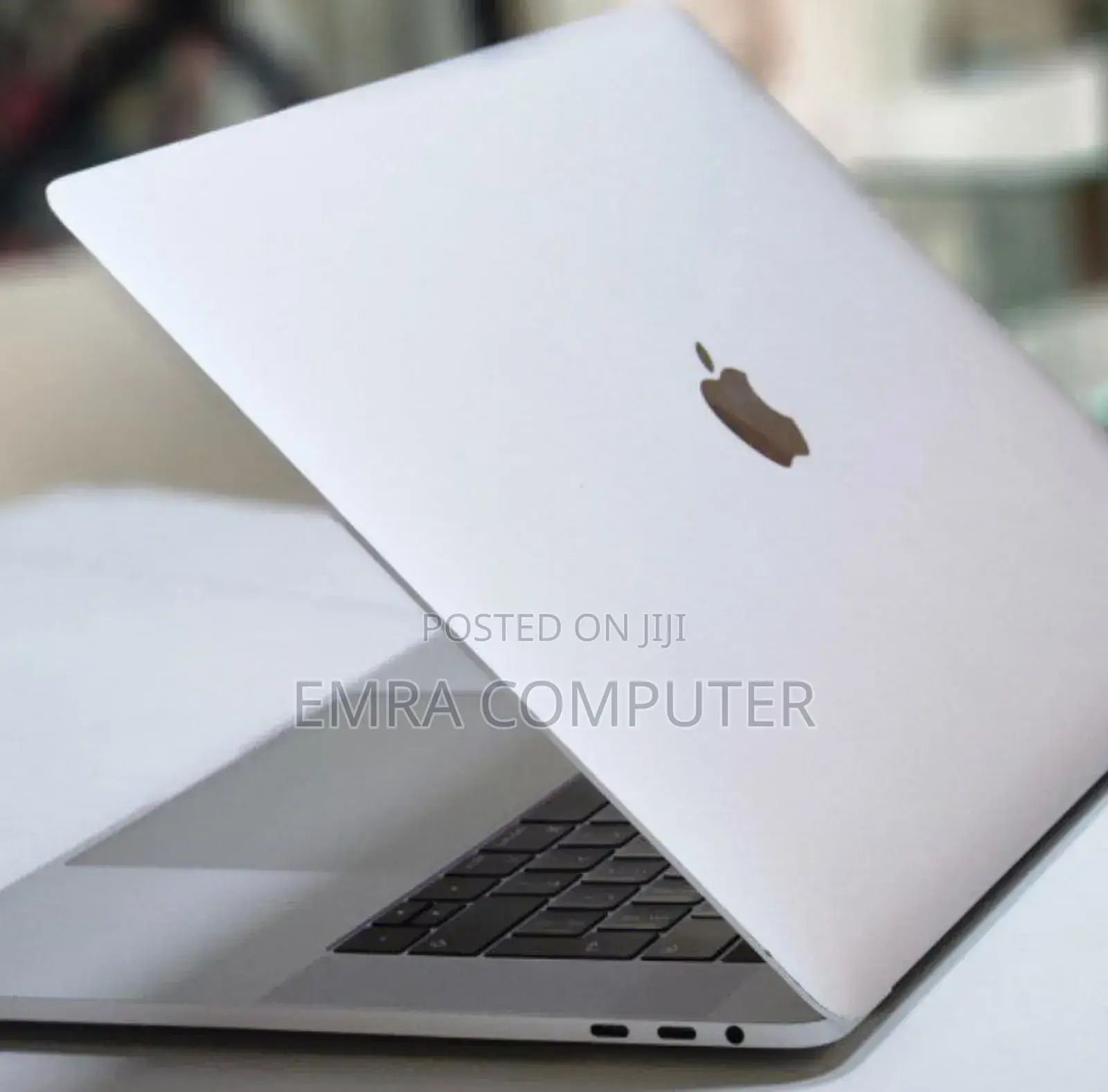 New Laptop Apple MacBook Pro 2017 16GB Intel Core I7 SSD 512GB