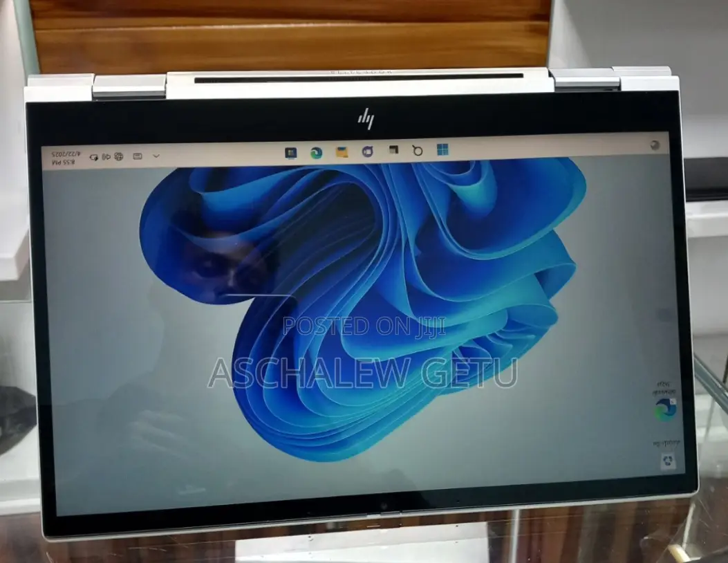 New Laptop HP EliteBook 830 G8 16GB Intel Core I5 SSD 512GB