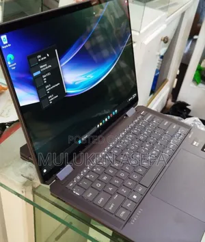 New Laptop HP Spectra 13 16GB Intel Core Ultra 7 SSD 1T