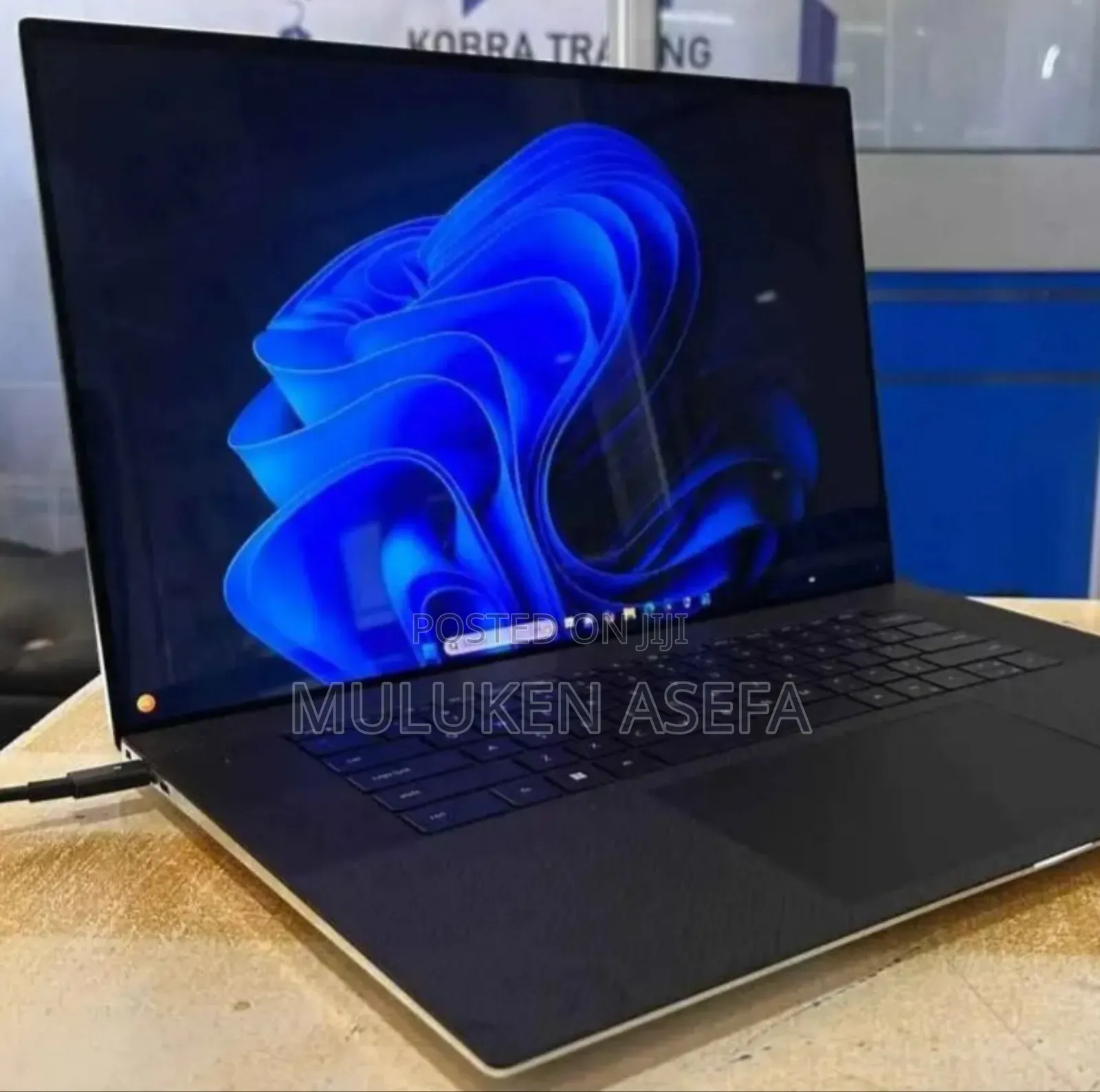 New Laptop Dell XPS 17 9720 32GB Intel Core I7 SSD 1T