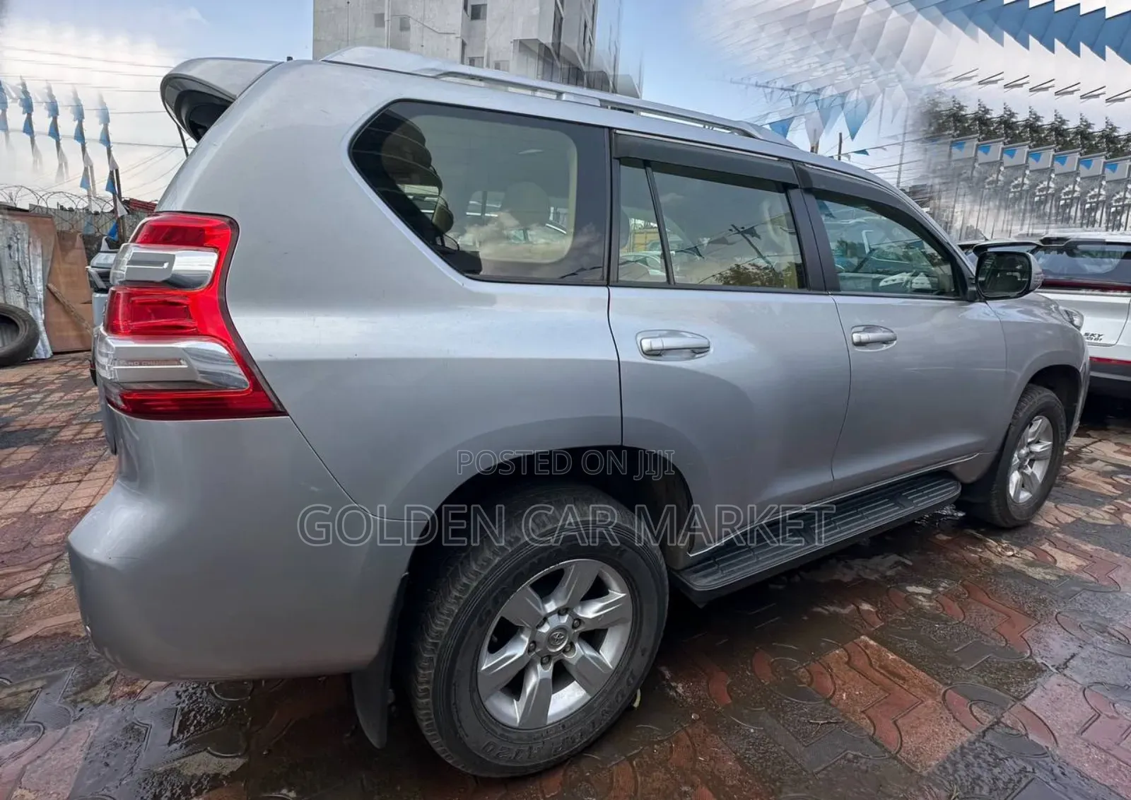Toyota Land Cruiser 2015 Silver