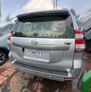 Toyota Land Cruiser 2015 Silver