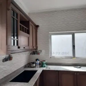 Furnished 5bdrm Villa in ለገጣፎ አካባቢ, Oromia-Finfinne for sale