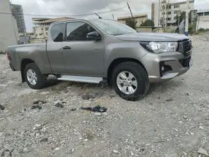 Toyota Hilux 2020 Gold