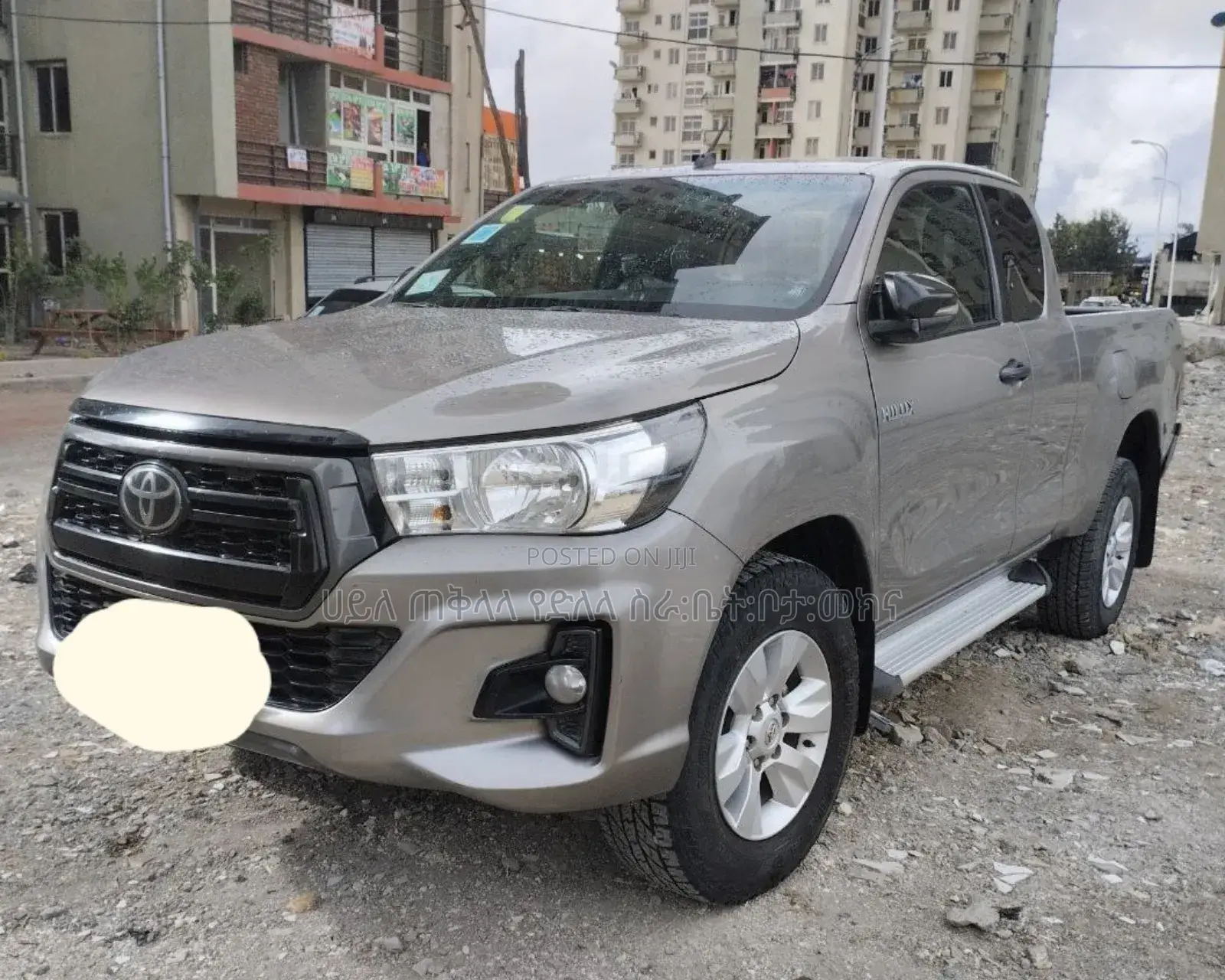 Toyota Hilux 2020 Gold