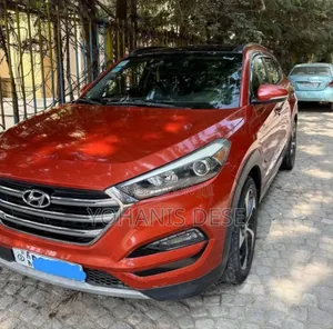 Hyundai Tucson 2017 Red