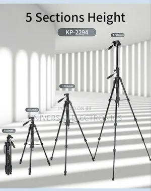 Travel-Ready Tripod( Foldable to 57.5cm)