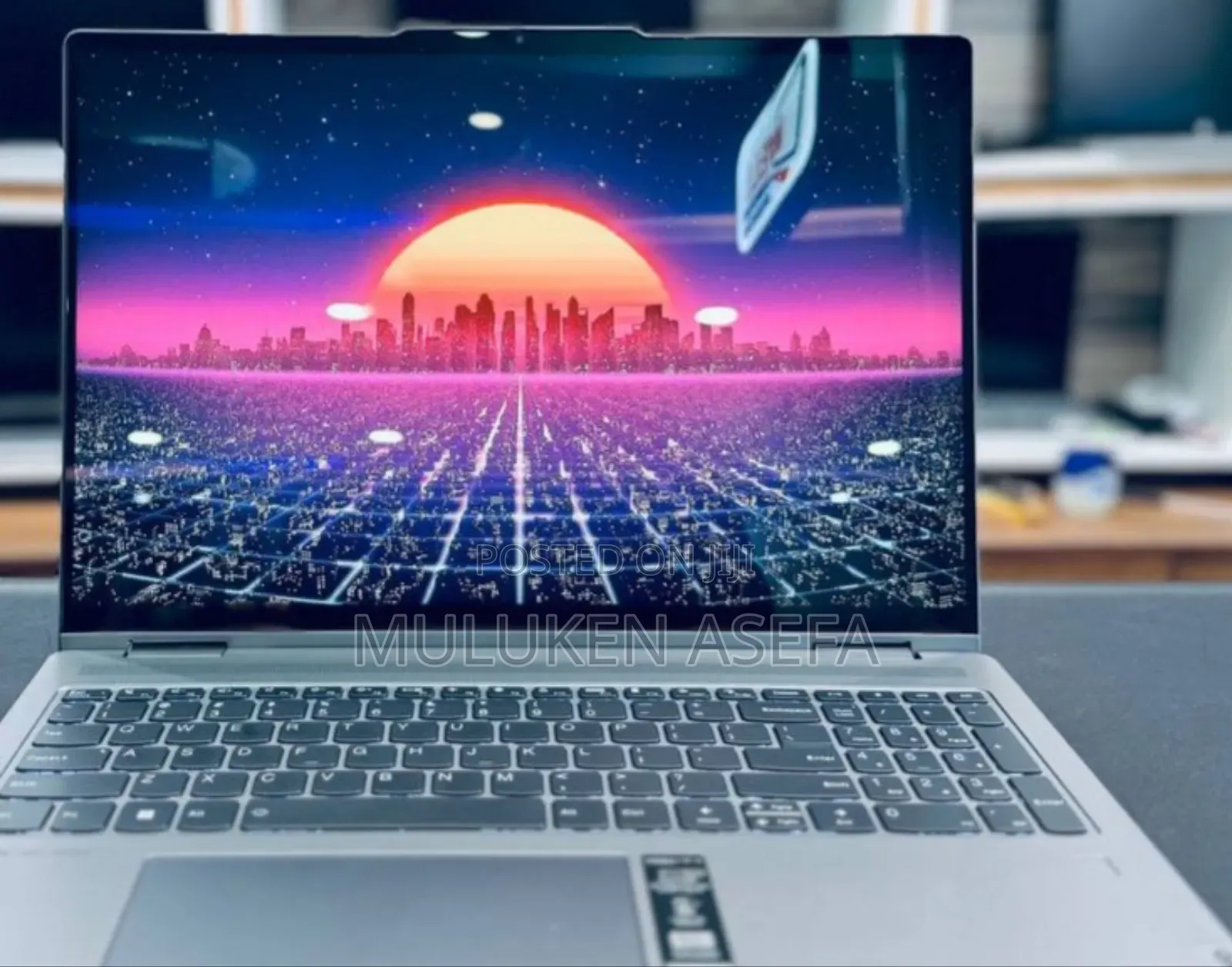 New Laptop Lenovo Yoga 7i 16GB Intel Core Ultra 5 SSD 512GB