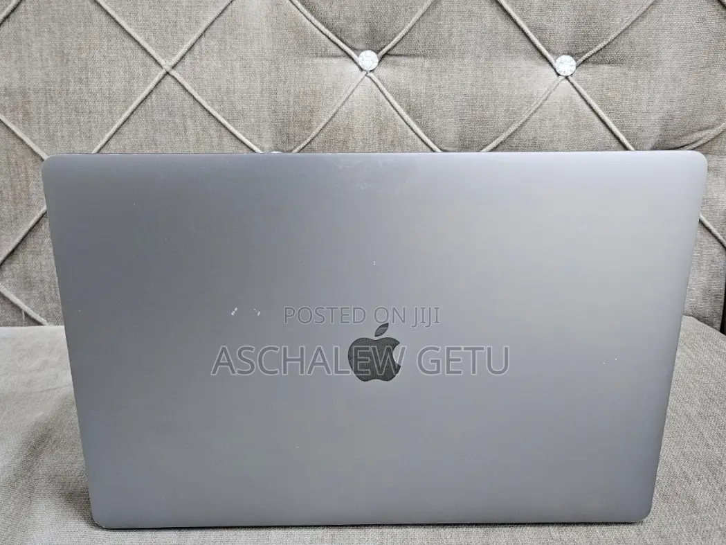 New Laptop Apple MacBook Pro 2019 32GB Intel Core I9 SSD 512GB