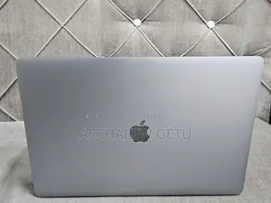 Photo - New Laptop Apple MacBook Pro 2019 32GB Intel Core I9 SSD 512GB