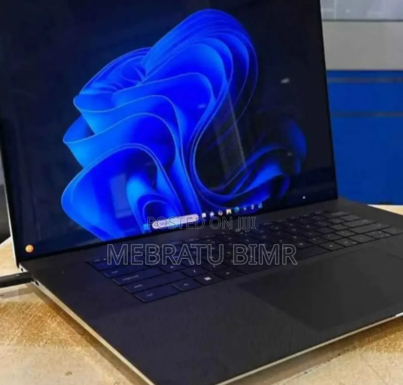 New Laptop Dell XPS 17 9720 32GB Intel Core I7 SSD 1T