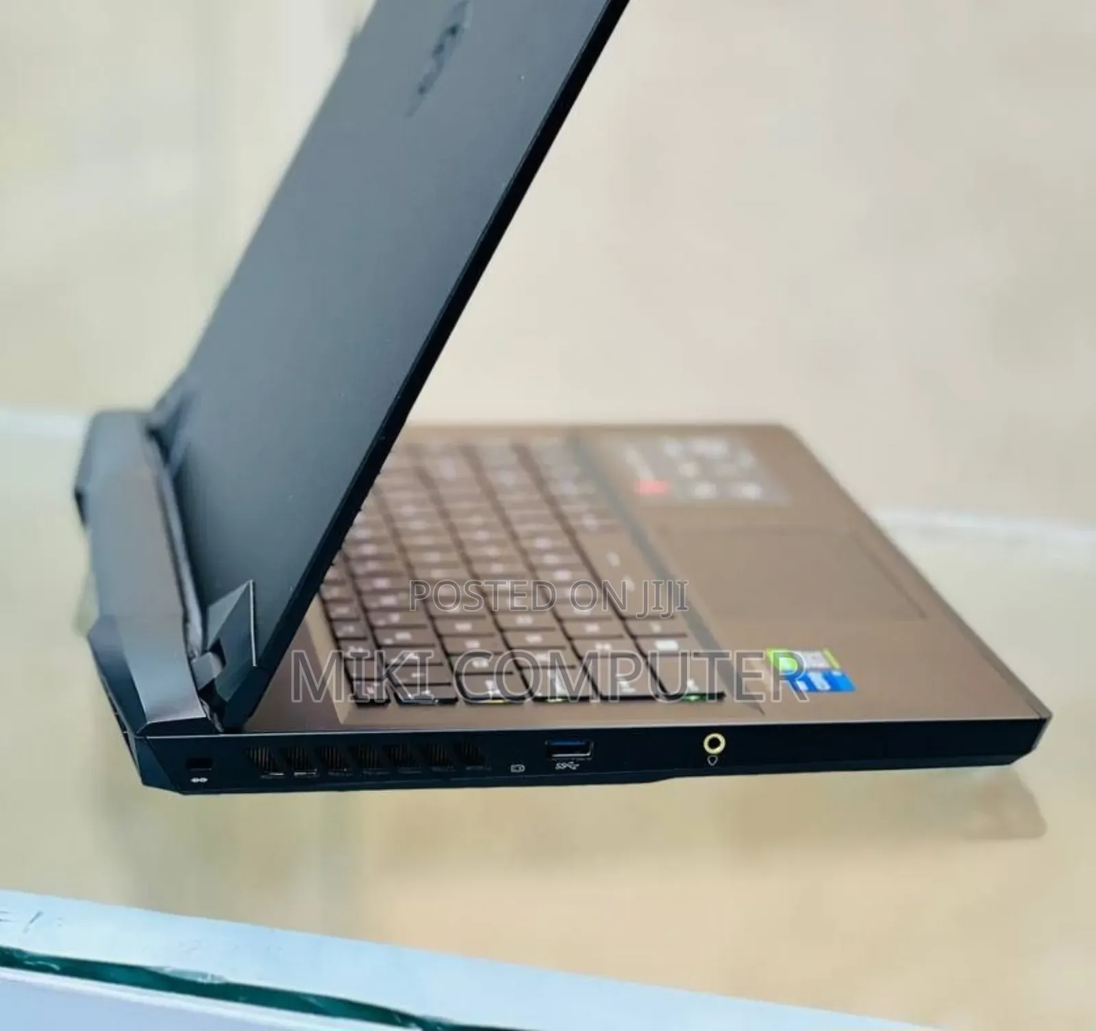 New Laptop MSI GP75 Leopard 16GB Intel Core I7 SSD 1T