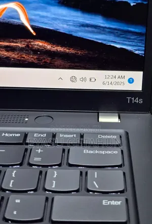 Photo - New Laptop Lenovo ThinkPad X1 Carbon 16GB Intel Core I7 SSD 1T