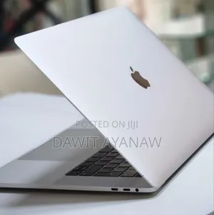 New Laptop Apple MacBook Pro 2017 16GB Intel Core I7 SSD 512GB