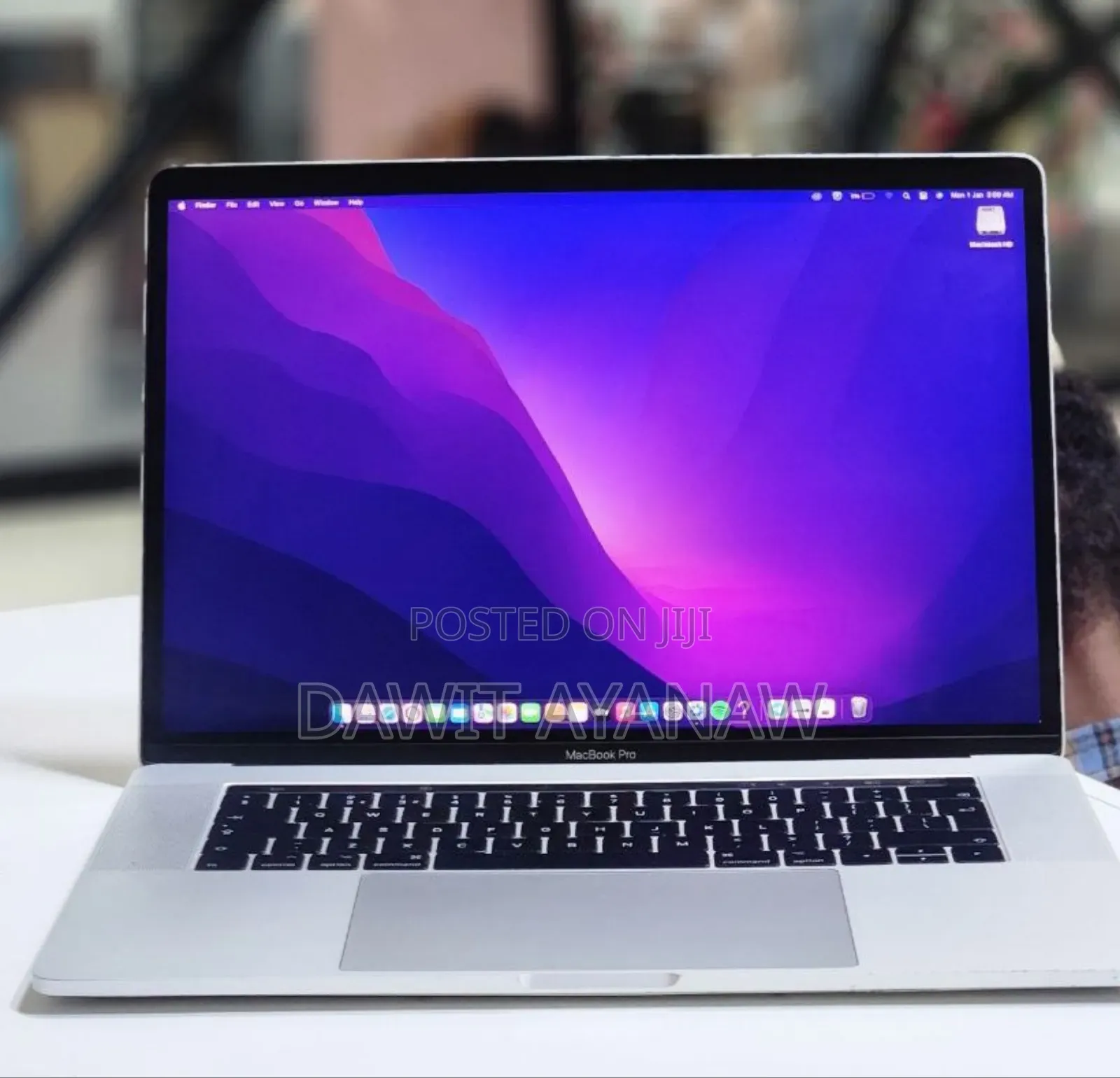 New Laptop Apple MacBook Pro 2017 16GB Intel Core I7 SSD 512GB