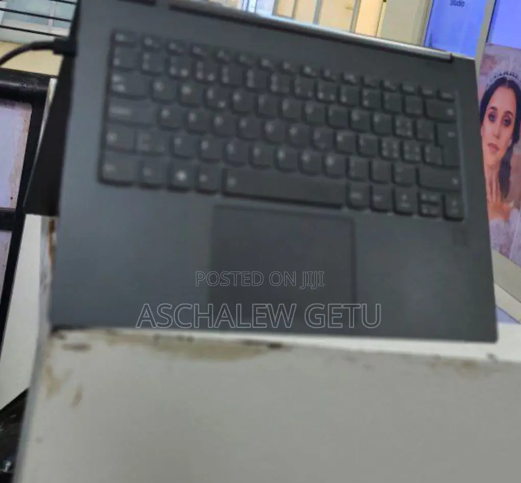 New Laptop Lenovo Yoga C930 16GB Intel Core I7 SSD 512GB