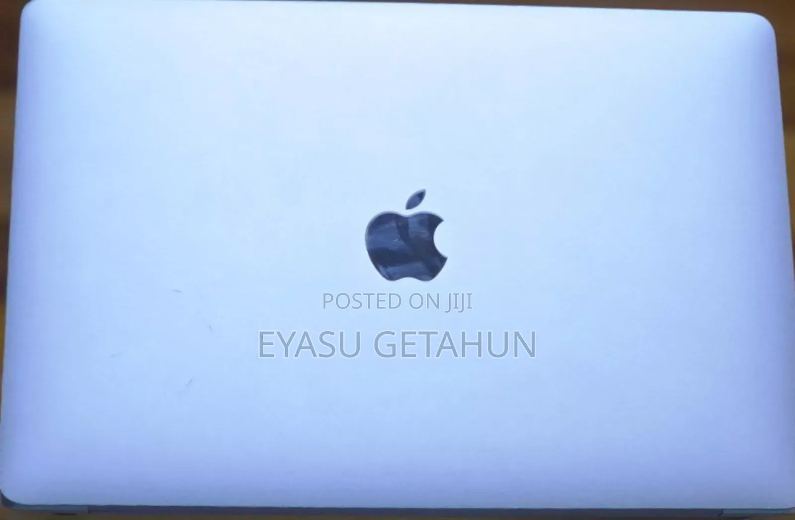 New Laptop Apple MacBook Pro M1 8GB Apple M2 SSD 256GB