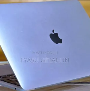 New Laptop Apple MacBook Pro M1 8GB Apple M2 SSD 256GB