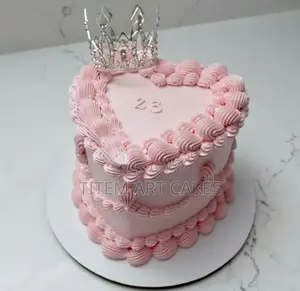 Photo - Birthday Cake With Crown