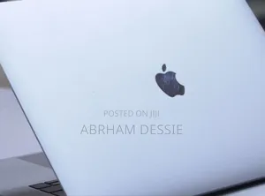 New Laptop Apple MacBook Pro 2017 16GB Intel Core I7 SSD 512GB