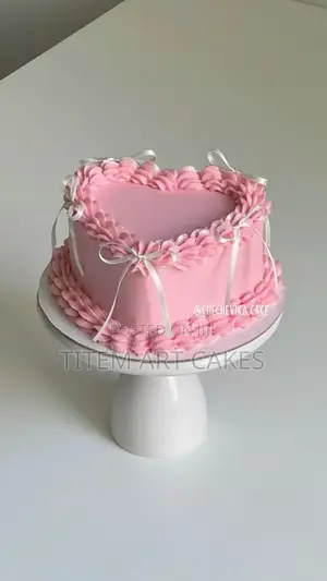Photo - Cute Heart Shape Cake