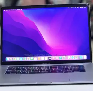 New Laptop Apple MacBook 2016 8GB Intel Core I5 SSD 256GB