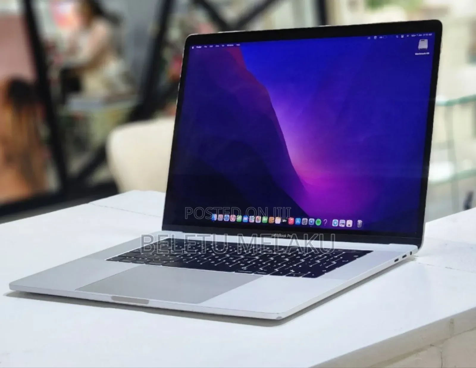 New Laptop Apple MacBook Pro 2017 16GB Intel Core I7 SSD 512GB