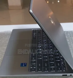 New Laptop HP 8GB Intel Core I7 SSD 512GB