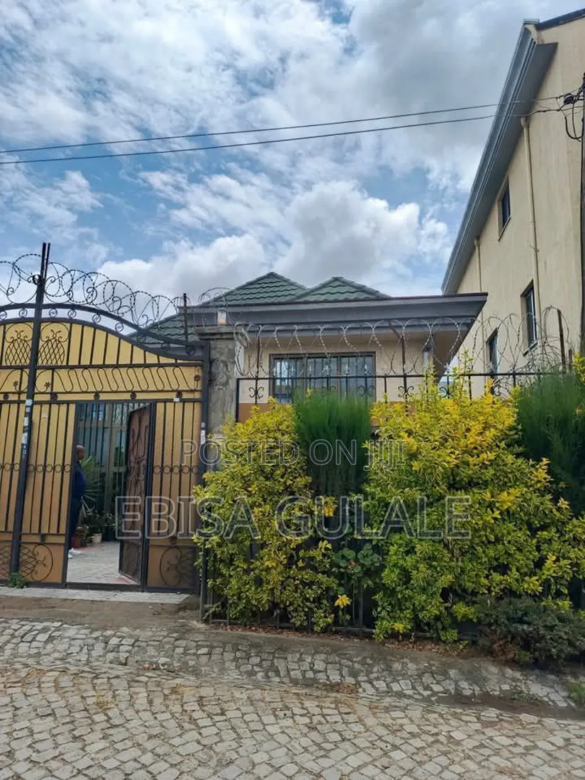 Furnished 4bdrm Farm House in Oromia-Finfinne for sale