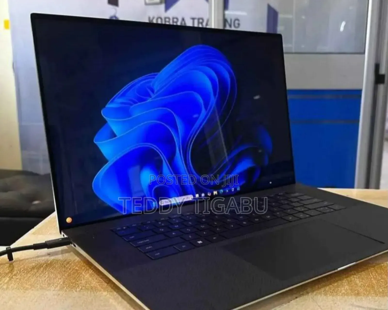 New Laptop Dell XPS 15 32GB Intel Core I7 SSD 1T