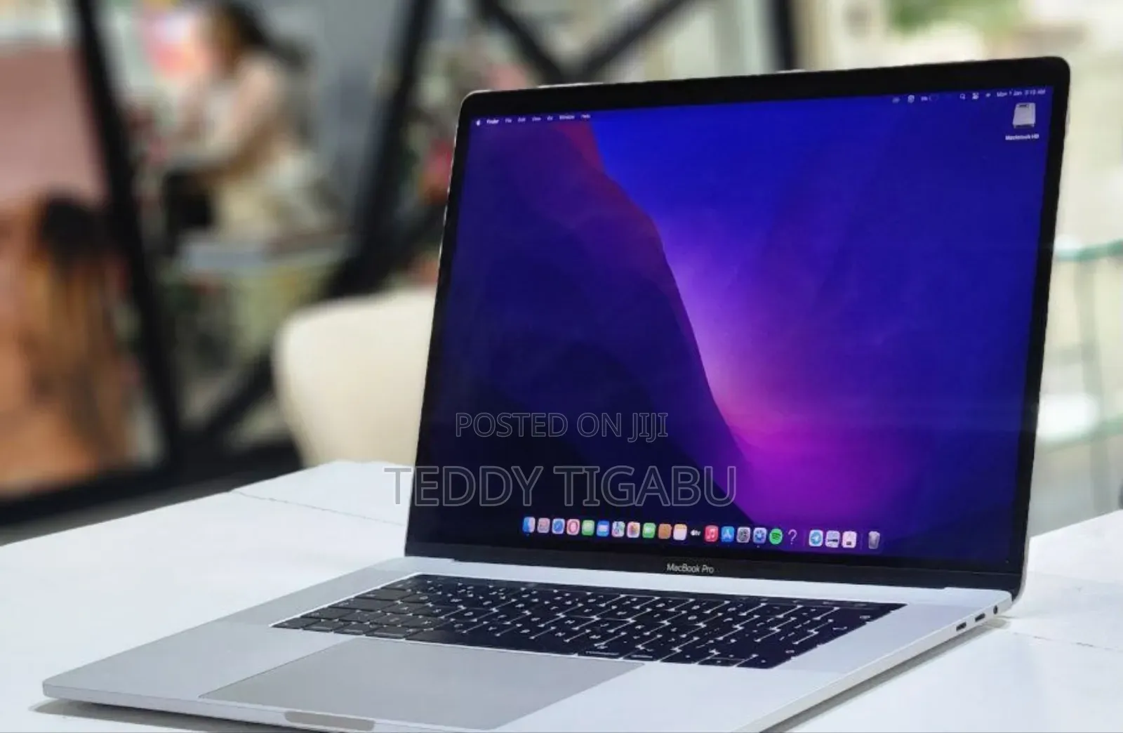 New Laptop Apple MacBook Pro 2017 16GB Intel Core I7 SSD 512GB