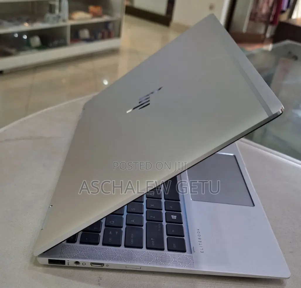 New Laptop HP Spectre 8GB Intel Core I7 SSD 512GB