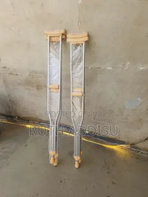 Photo - Axillary Medical Bilateral Crutches走了crutches須記crutches A.A