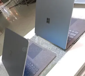 Photo - New Laptop Apple MacBook Pro M1 16GB Intel Core I7 SSD 512GB