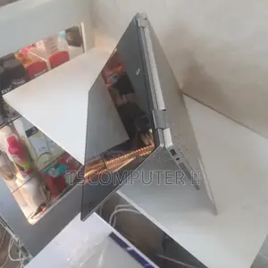 New Laptop HP Pavilion 11 8GB Intel Core I5 SSD 256GB