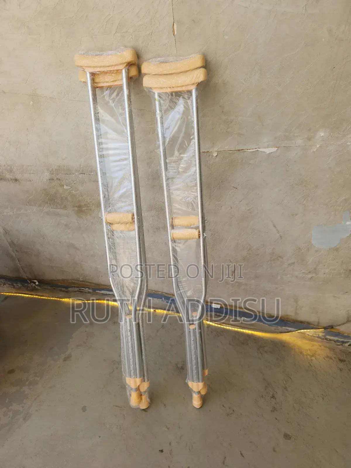 Axillary Bilateral Crutches黨籍crutches Bew Axillary銳氣crutches