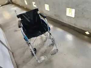 Wheelchair與會wheelchair太太wheelchair吃飯wheelchair凳及wheelchair