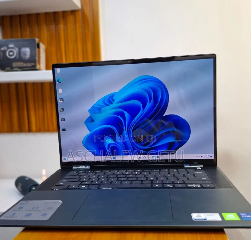 New Laptop Dell Inspiron 15 16GB Intel Core I7 SSD 1T