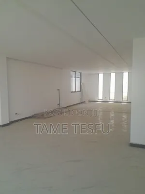 6bdrm House in Summit, Bole for sale