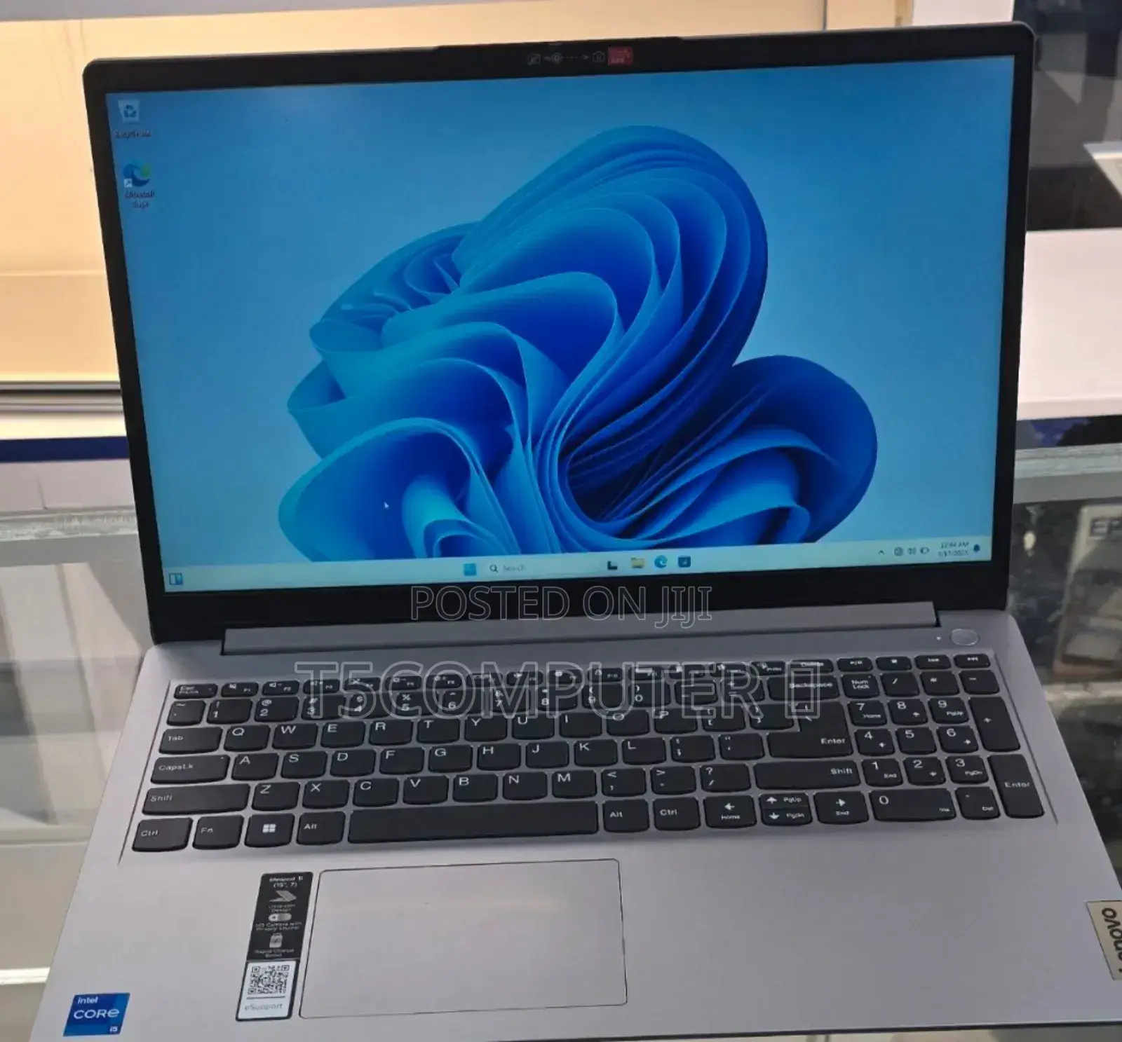 New Laptop Lenovo 8GB Intel Core I5 SSD 512GB