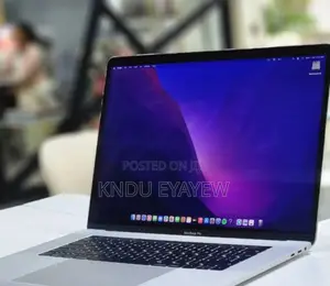 Photo - New Laptop Apple MacBook Pro 2017 16GB Intel Core I7 SSD 512GB