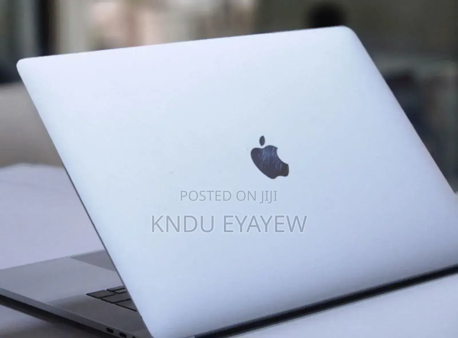 New Laptop Apple MacBook Pro 2017 16GB Intel Core I7 SSD 512GB