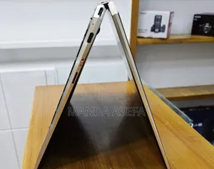 Photo - New Laptop HP Spectre 16GB Intel Core I7 SSD 1T