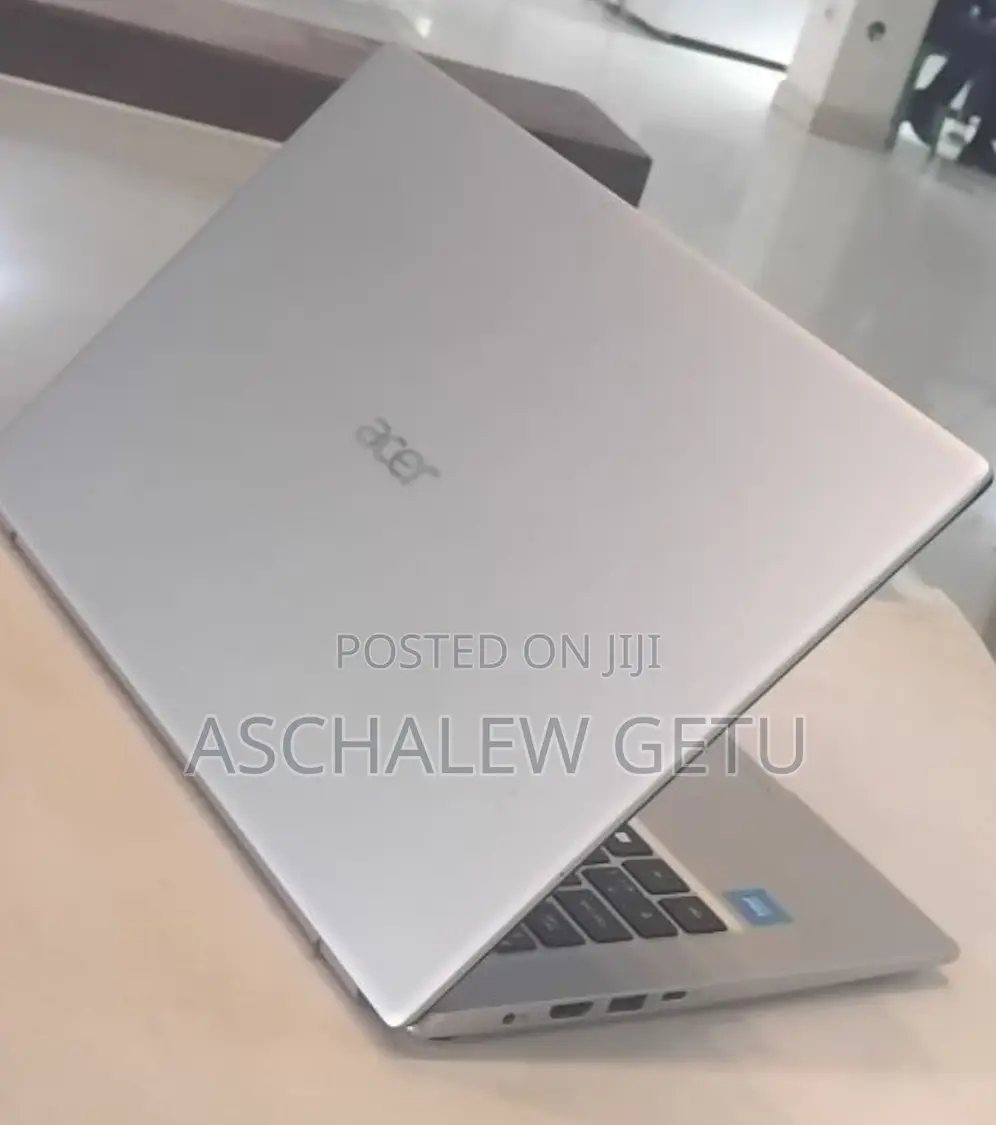 New Laptop Acer Swift 1 4GB Intel Core I5 SSD 128GB