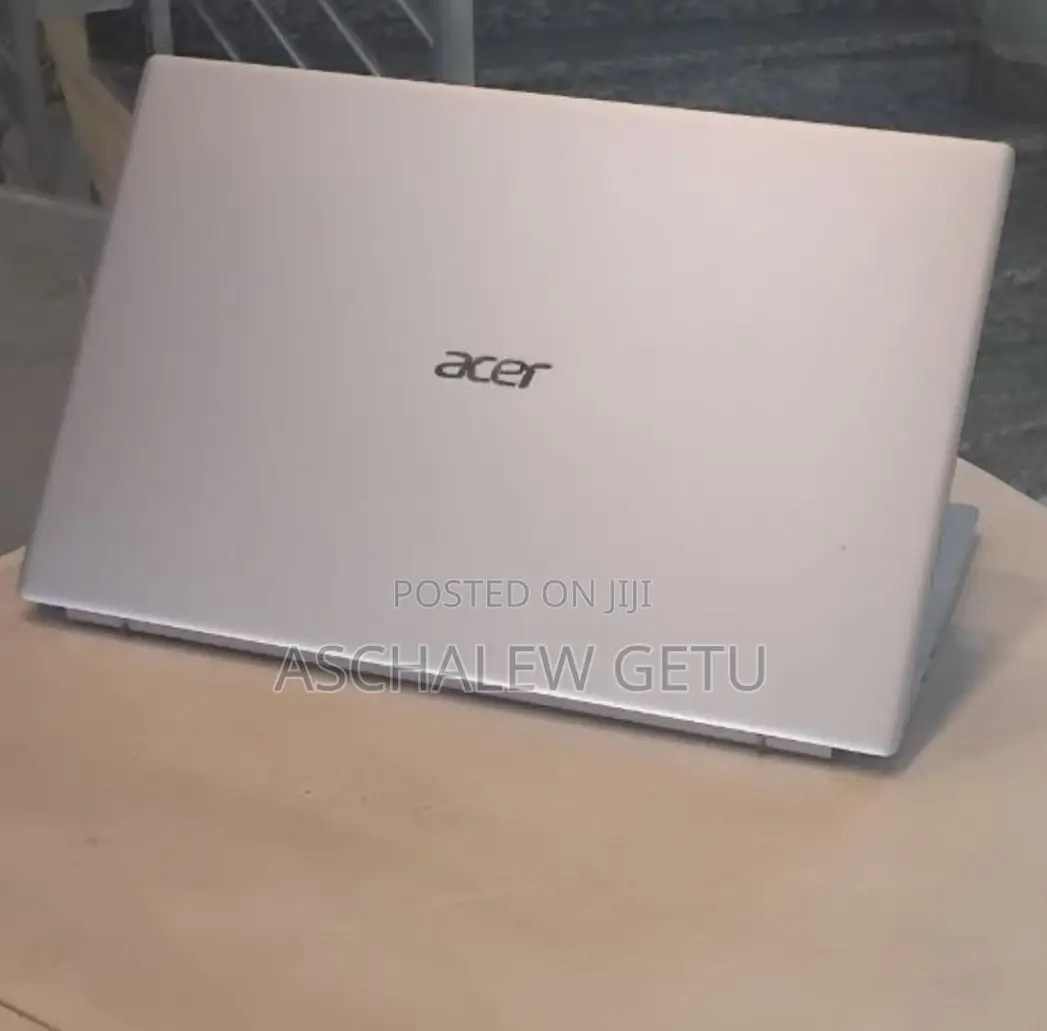 New Laptop Acer Swift 1 4GB Intel Core I5 SSD 128GB