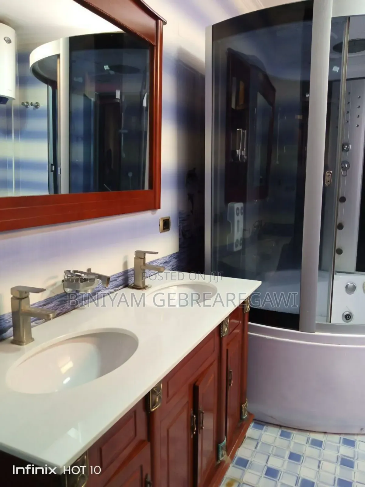 5bdrm Villa in House, Yeka for rent