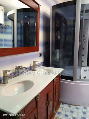 5bdrm Villa in House, Yeka for rent