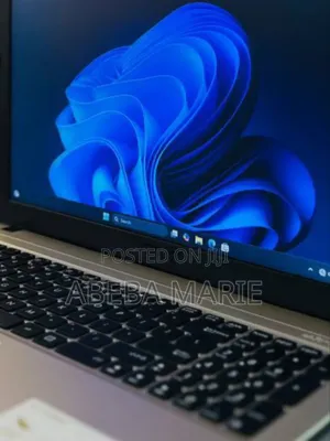 New Laptop Asus VivoBook 15 X505BA 8GB Intel Core I5 SSD 256GB