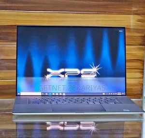 Photo - New Laptop Dell XPS 17 9720 32GB Intel Core I7 SSD 1T